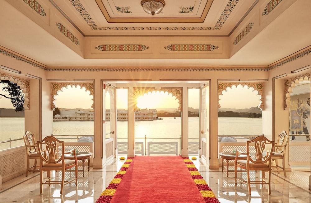 Taj Fateh Prakash Palace Udaipur Hotel Exterior photo