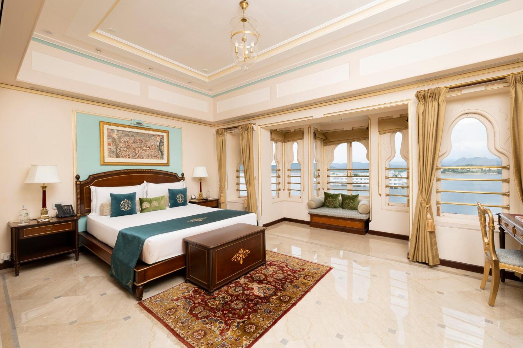Taj Fateh Prakash Palace Udaipur Exterior photo