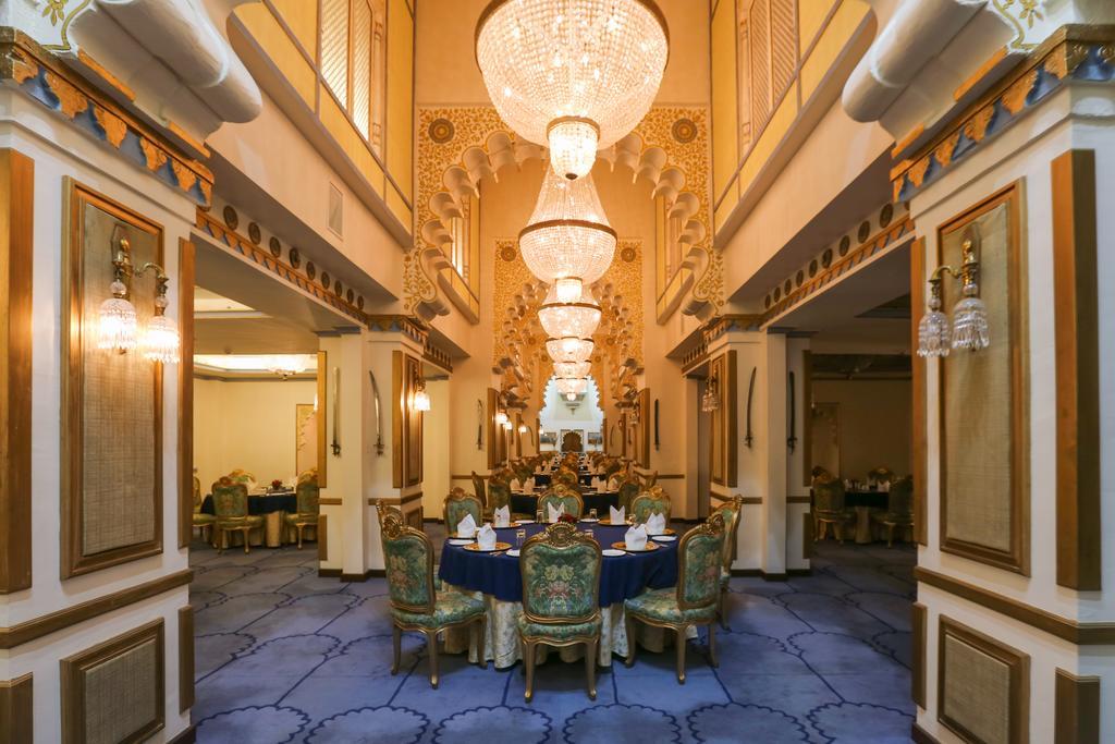 Taj Fateh Prakash Palace Udaipur Exterior photo